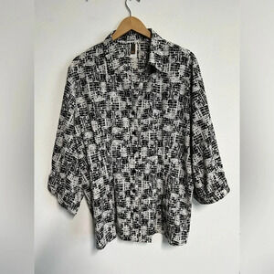 Sere Nada Women’s Size 18 Black White Pleated Button Blouse Stretch Artsy Career